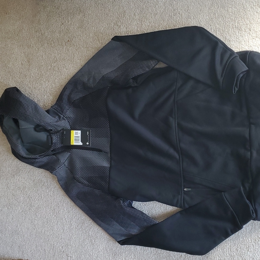 Nike Dri-fit hoodie *New with tags*